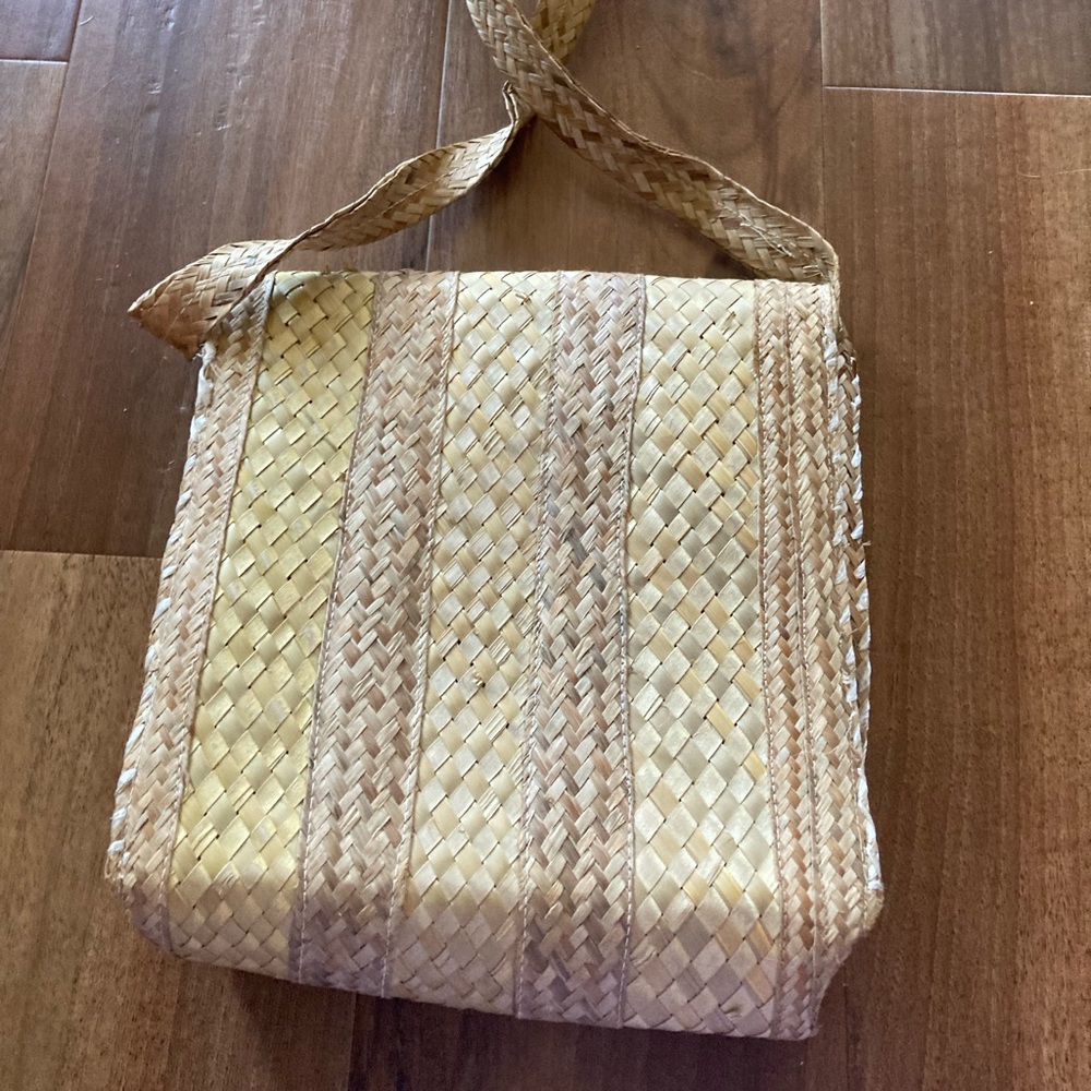 Vintage Woven Wicker Straw Raffia Floral Bag - Picture 2 of 4